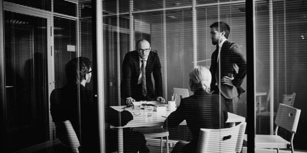 Derecho Mercantil / Abogados Mercantilistas Riba-roja de Túria · Asesoramiento Constitución de Empresas / Sociedades Mercantiles