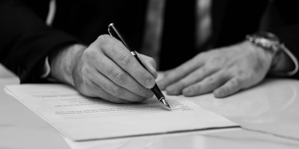 Derecho Mercantil / Abogados Mercantilistas Riba-roja de Túria · Asesoramiento en Cumplimiento de Leyes Antimonopolio y de Competencia