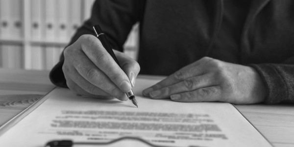 Derecho Mercantil / Abogados Mercantilistas Riba-roja de Túria · Asesoramiento Contratación y Reclamación de Pólizas de Seguro Comercial